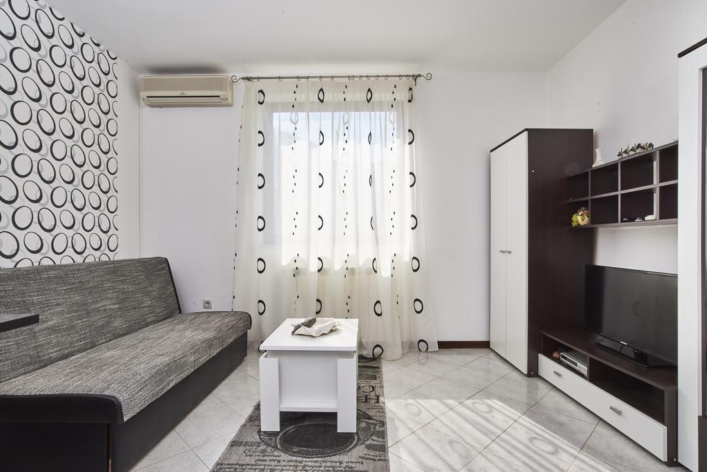 Lovely Roses Apartment Umag Exterior foto